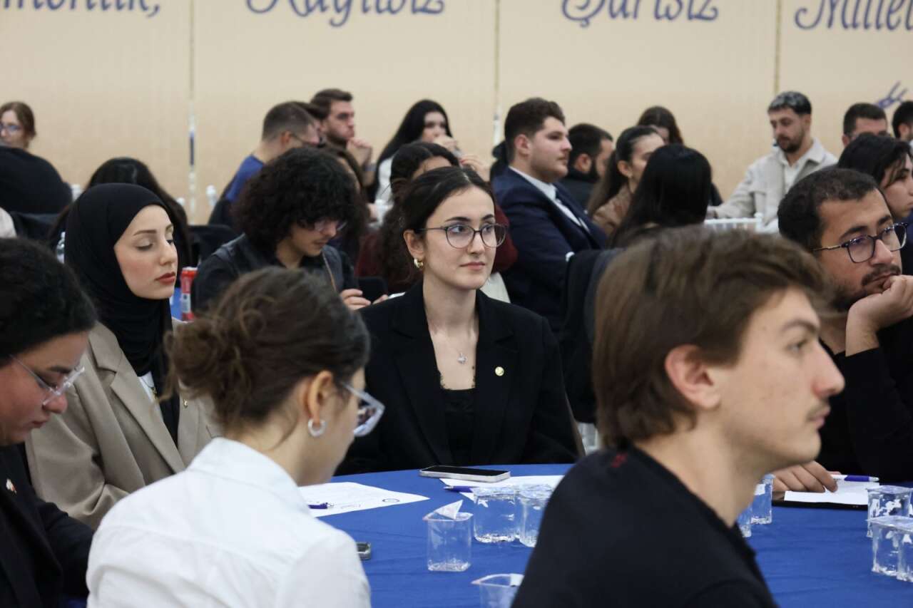 Başkan Aras: “Gençlerden Gelen Her Fikri Desteklemeye Hazırız” 5